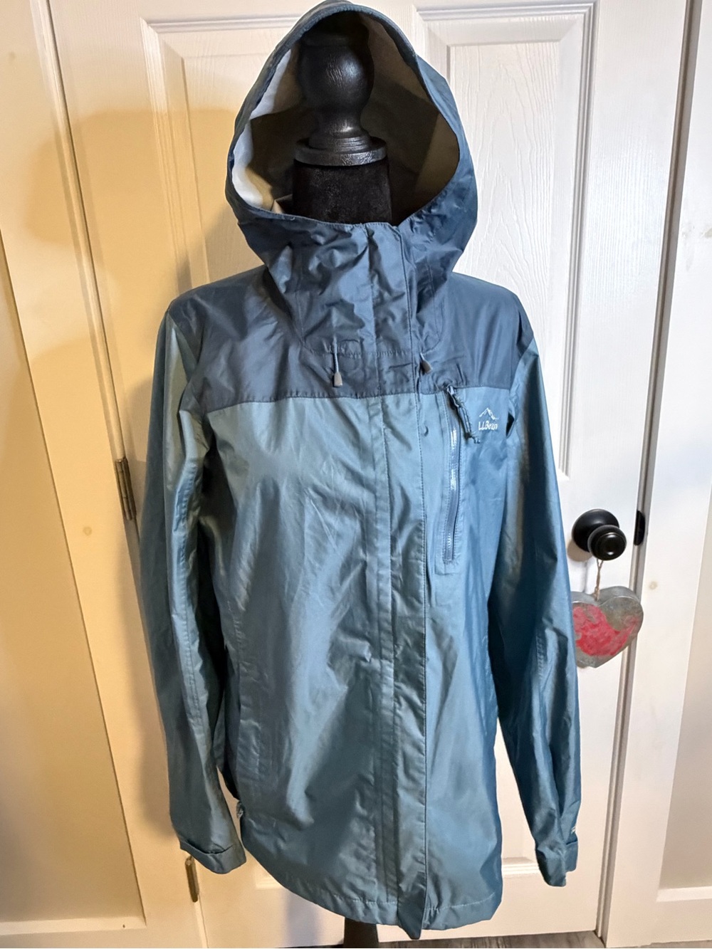 L.L. Bean Trail Model Rain Jacket Womens Medium Regular Blue Colorblock Waterpro